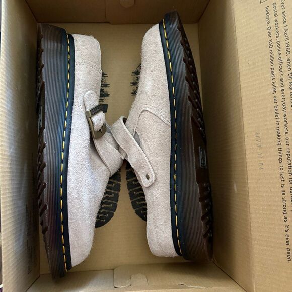 Dr. Martens | Isham Slingback Clogs - Picture 6 of 7